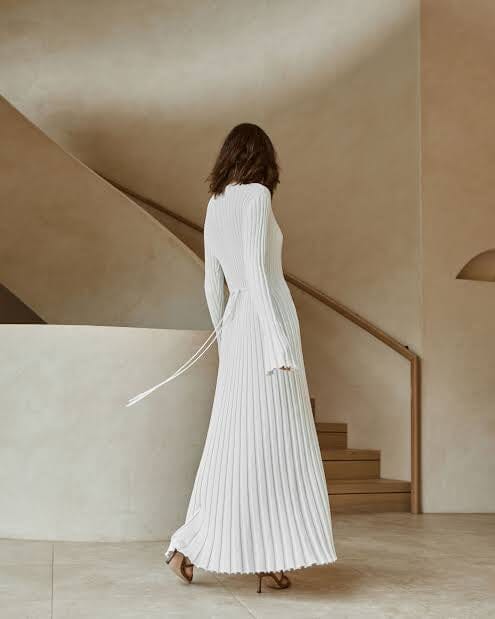 reign stone sleeved knit midi dress 03/12 OOTD